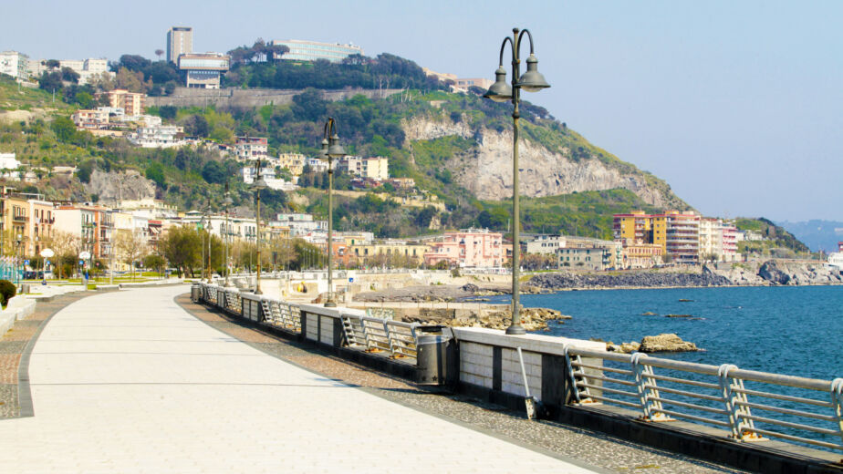 Lungomare Pertini di Pozzuoli (Via Napoli)